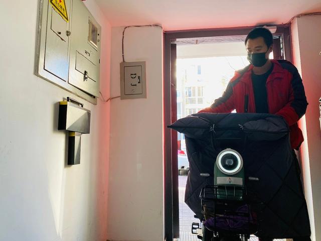電動(dòng)車(chē)入戶(hù)監(jiān)測(cè)綜合管控平臺(tái)為車(chē)輛停放充電加把“安全鎖”